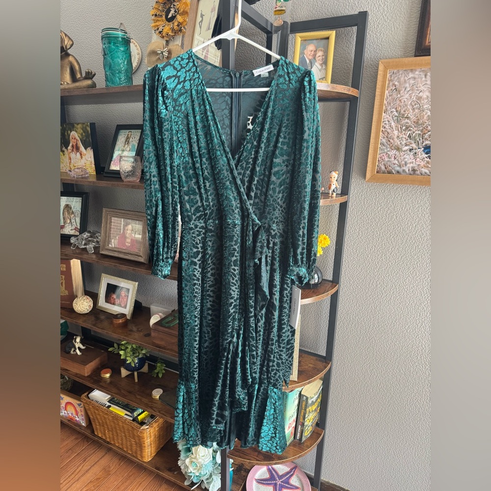 NWT, Calvin Klein wrap dress, size 6.   Beautiful green in color.